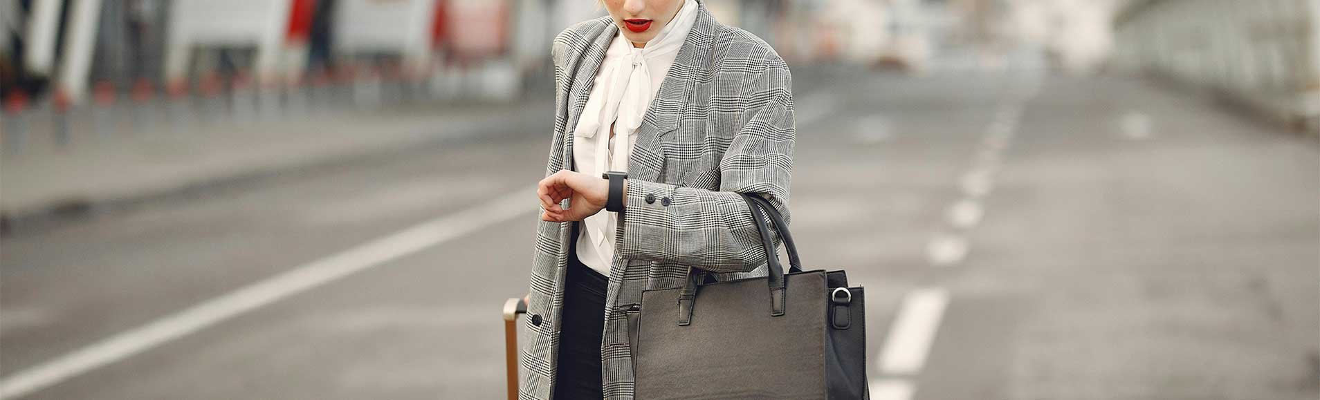 airport-service-traveler-1